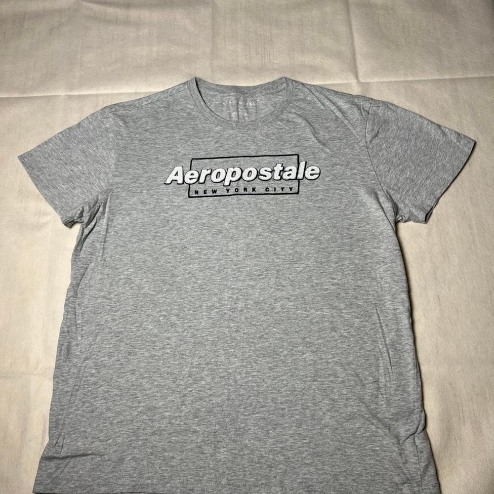 Gray Aeropostale New York City t-shirt with white logo